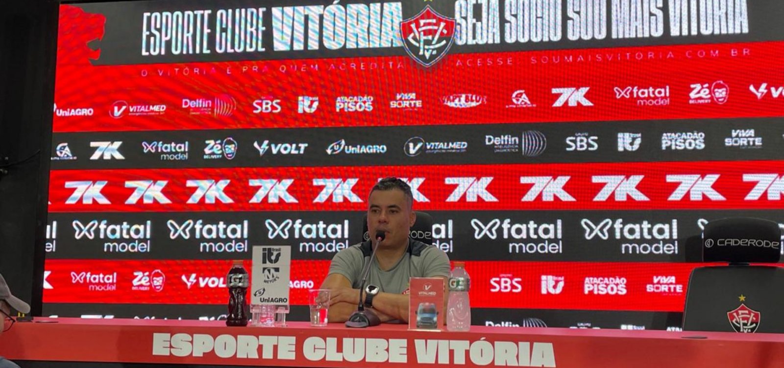 Jair Ventura diz que vitória deixa o Leão vivo e revela consulta para 2026