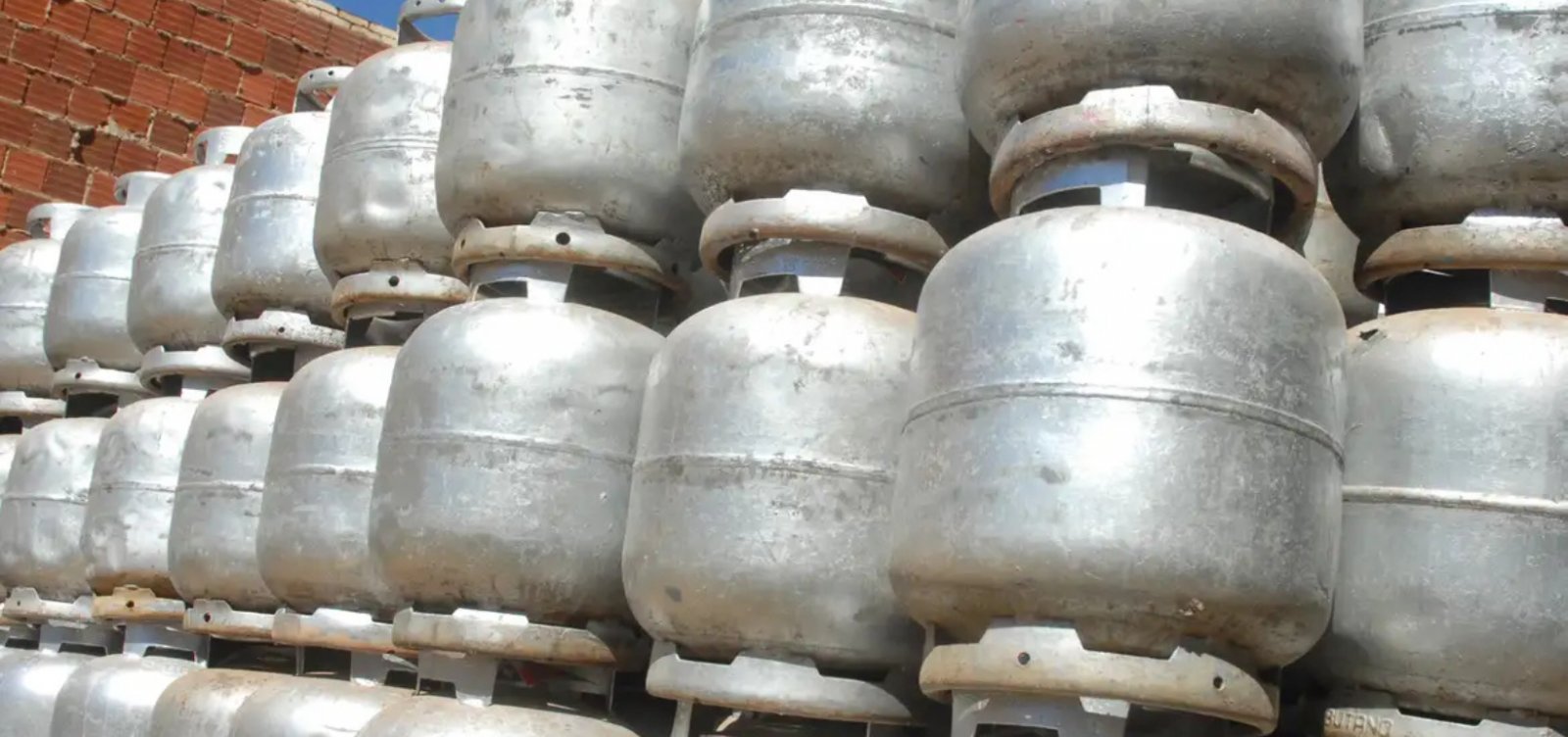 Gás do Povo inicia recarga gratuita de botijões nesta segunda-feira