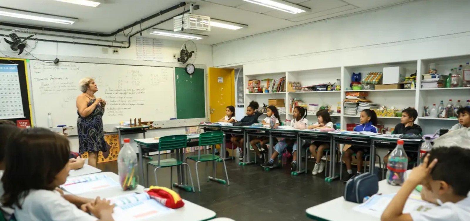 Professores da rede pública podem receber adicional por inclusão; saiba mais