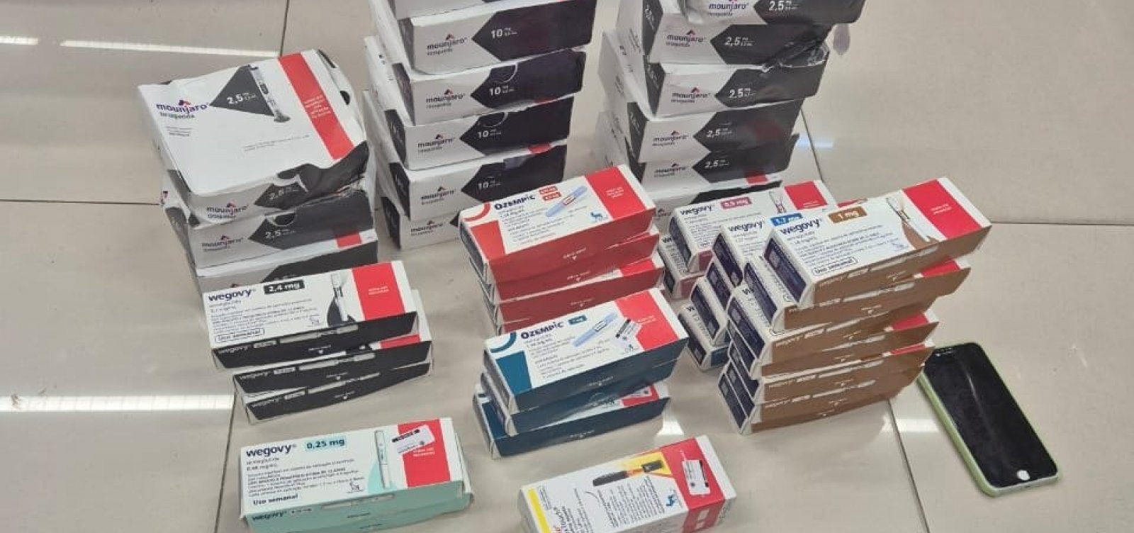 Emagrecimento à mão armada: assaltos a farmácias expõem caos que acompanha busca pelo corpo perfeito