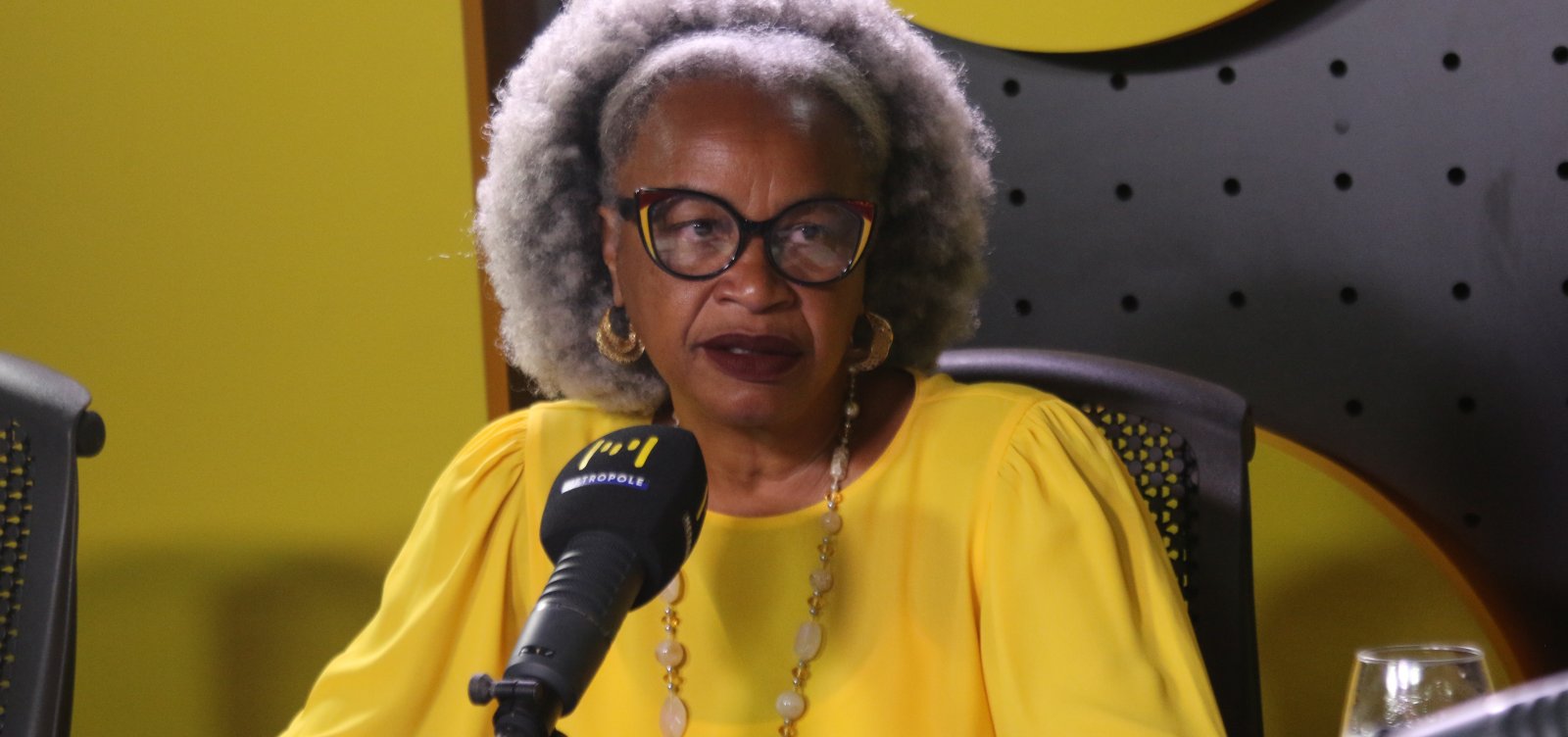 Combate a criminalidade precisa de investimento em políticas sociais, afirma Olívia Santana