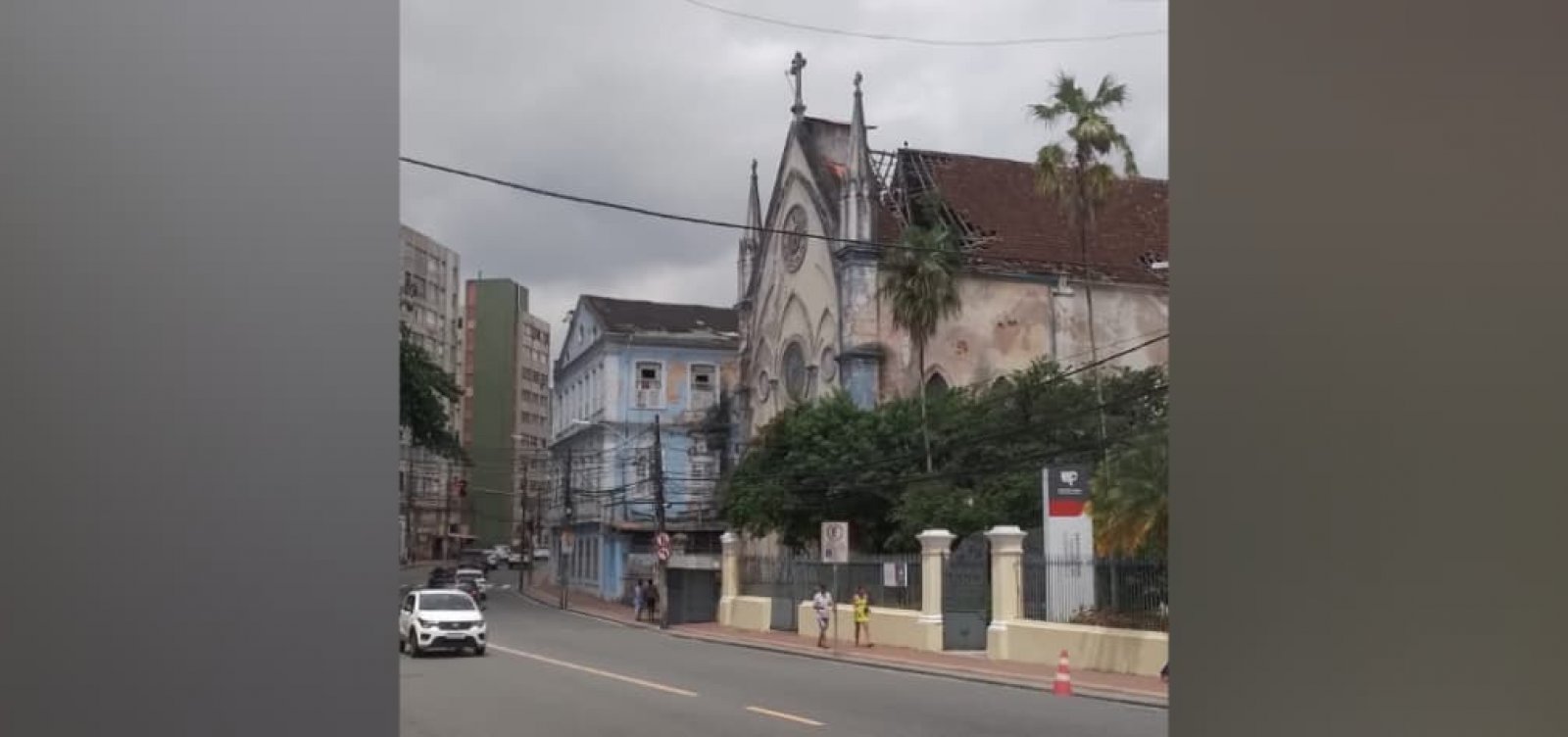 Parte de capela histórica desaba em Salvador; imóvel segue interditado