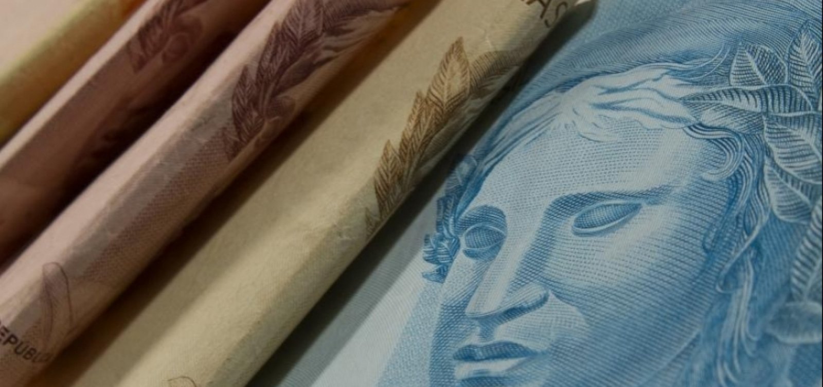 Prazo para receber 1ª parte ou parcela única do 13° salário termina nesta sexta