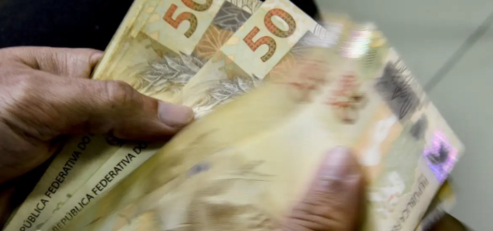 Governo reduz projeção do salário mínimo de 2026 para R$ 1.627