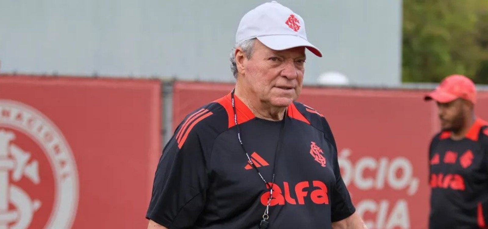 Abel Braga pede desculpas após fala homofóbica em apresentação no Inter