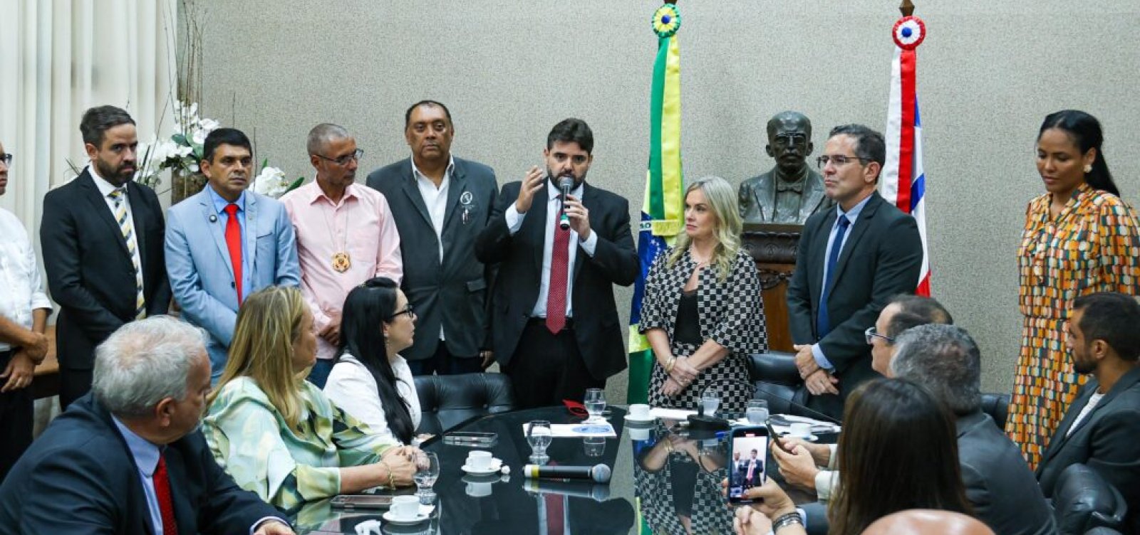 Nova PEC redefine aposentadoria de policiais civis e penais na Bahia; saiba mais