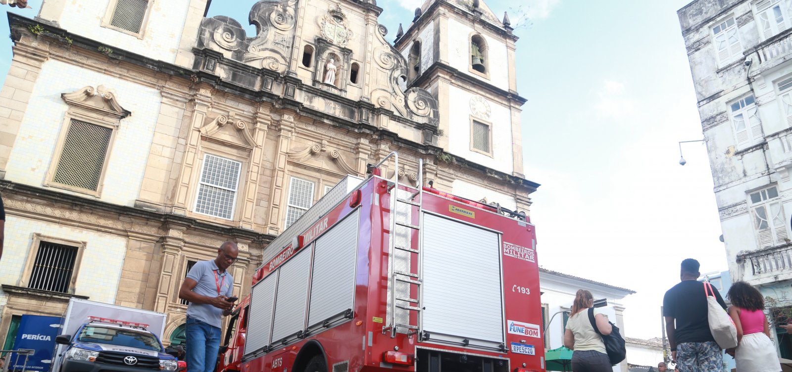 Seis meses após tragédia na Igreja do Ouro, nenhum dos 12 templos interditados em Salvador foi reaberto
