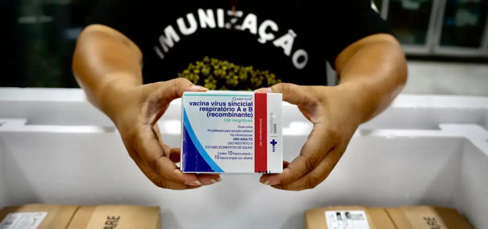 Governo começa a distribuir vacina contra vírus sincicial respiratório