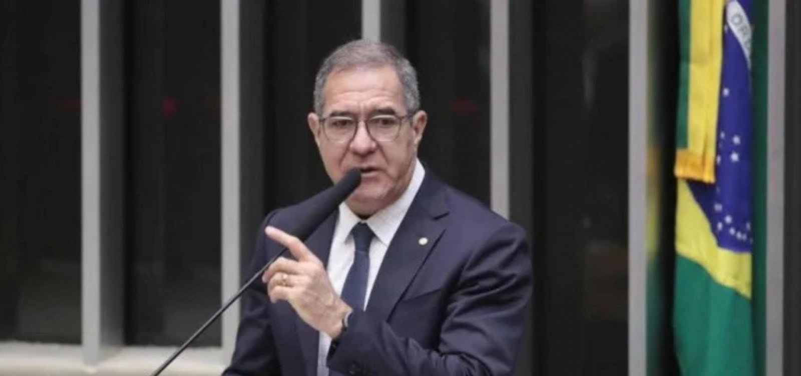 Votação sobre fim da escala 6x1 é adiada para a próxima semana na Câmara