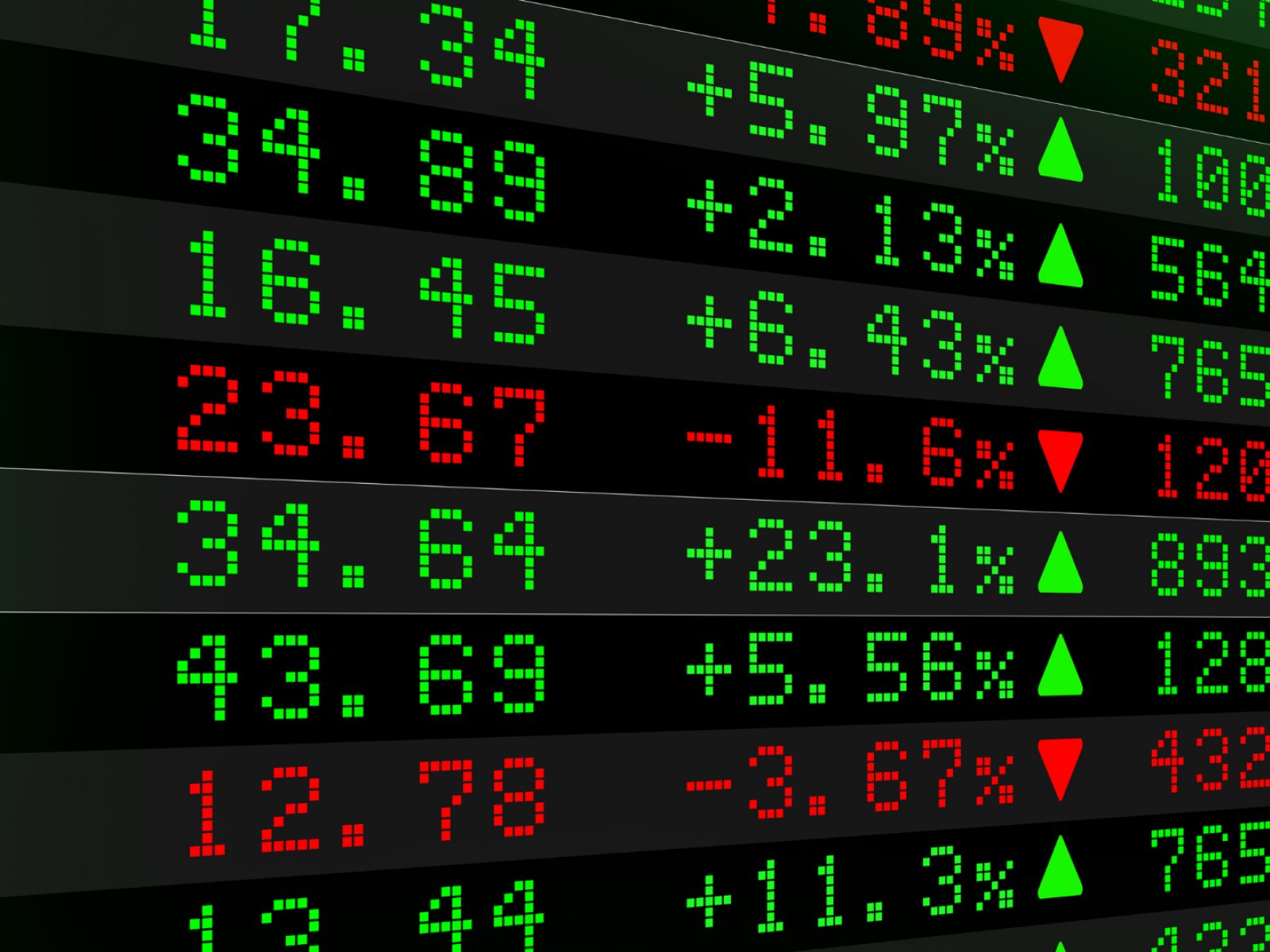 Bolsa cai e dólar dispara em meio à tensão eleitoral