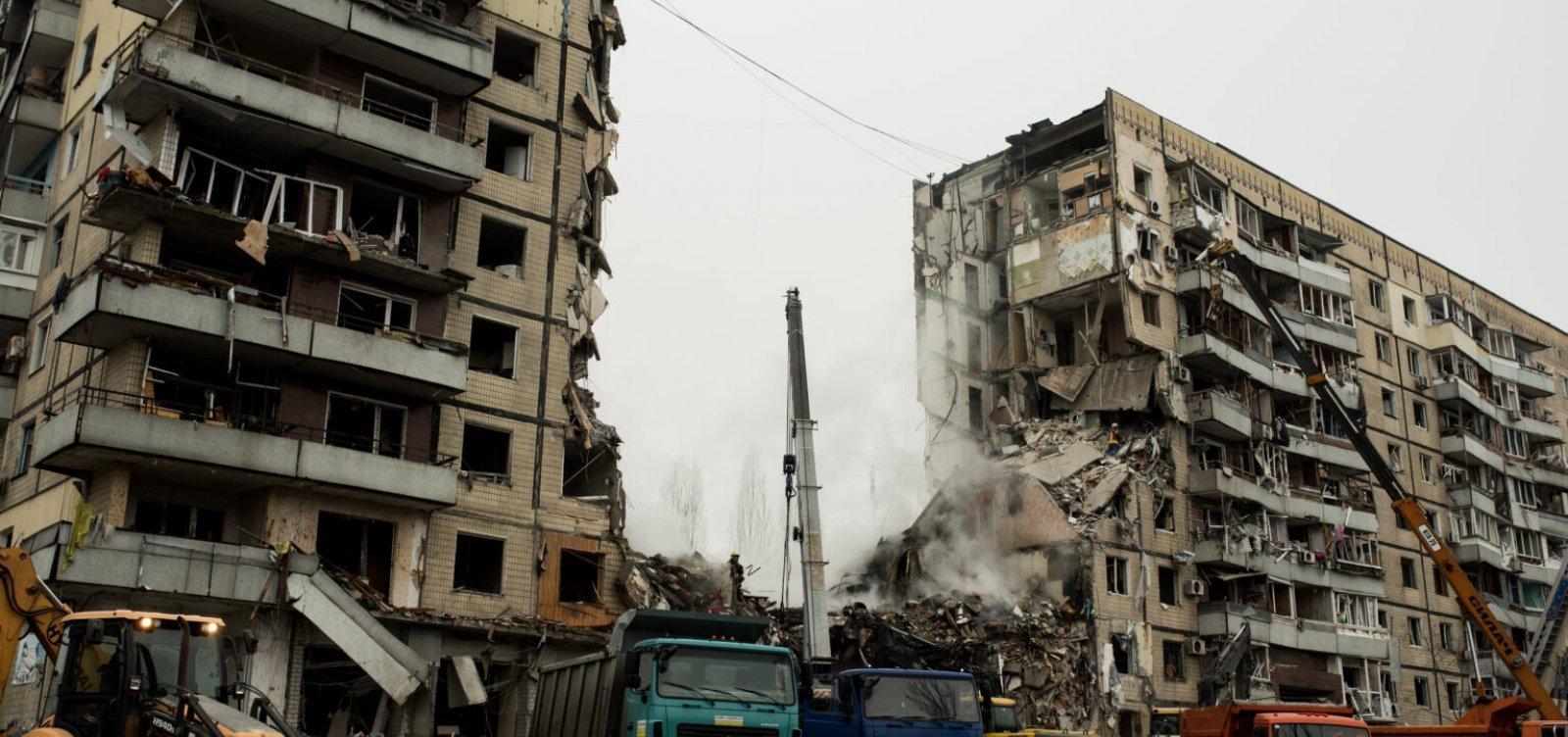 Rússia faz novo mega-ataque à Ucrânia em meio a negociação de paz