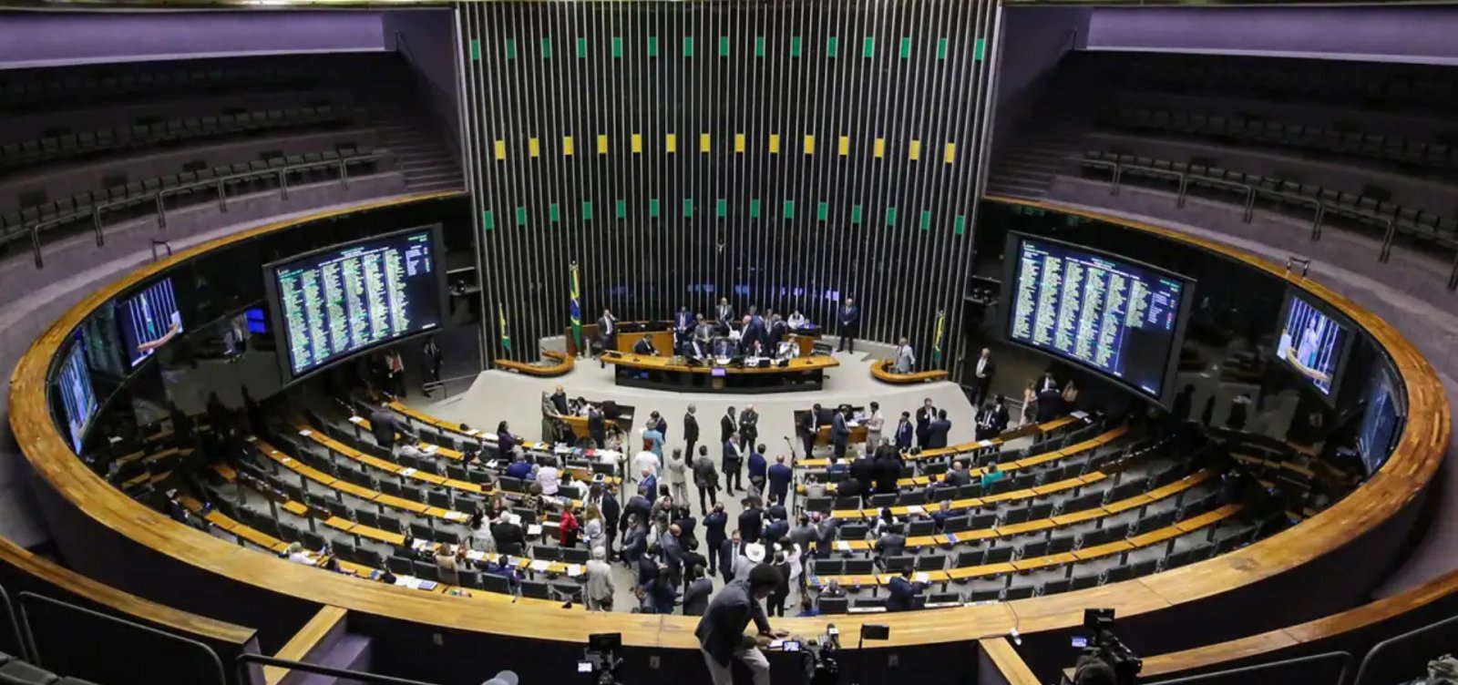 Congresso avança para últimas votações do ano