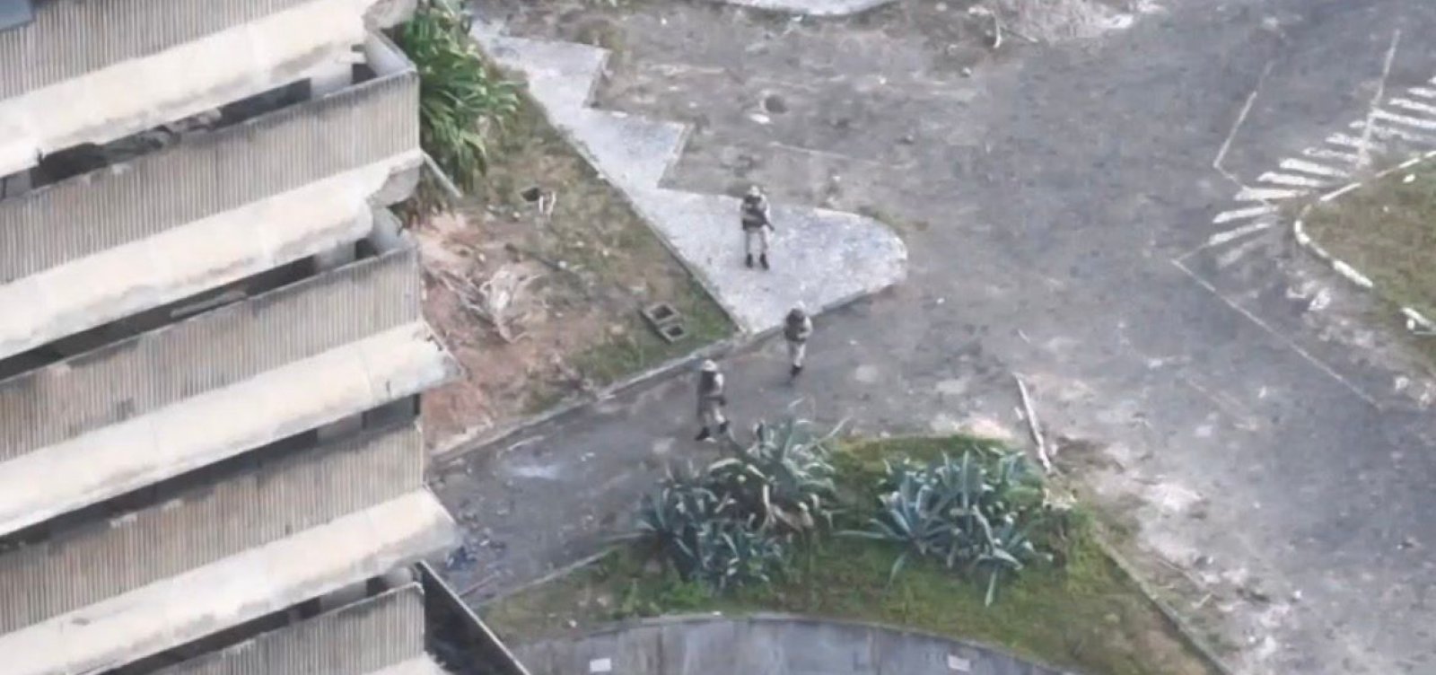 Guarda Civil realiza operação em sede dos Correios na Pituba