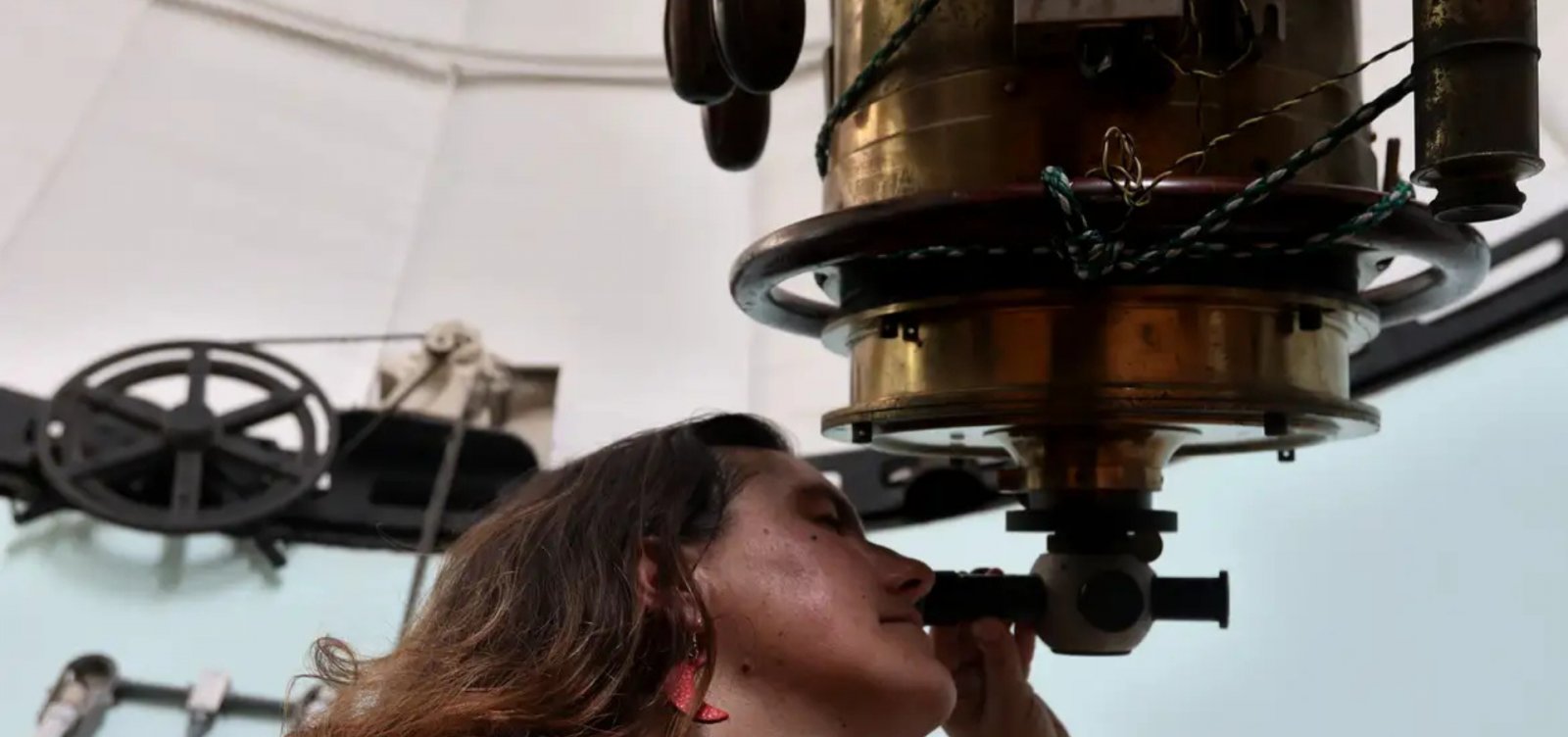 Produção científica brasileira volta a crescer em 2024