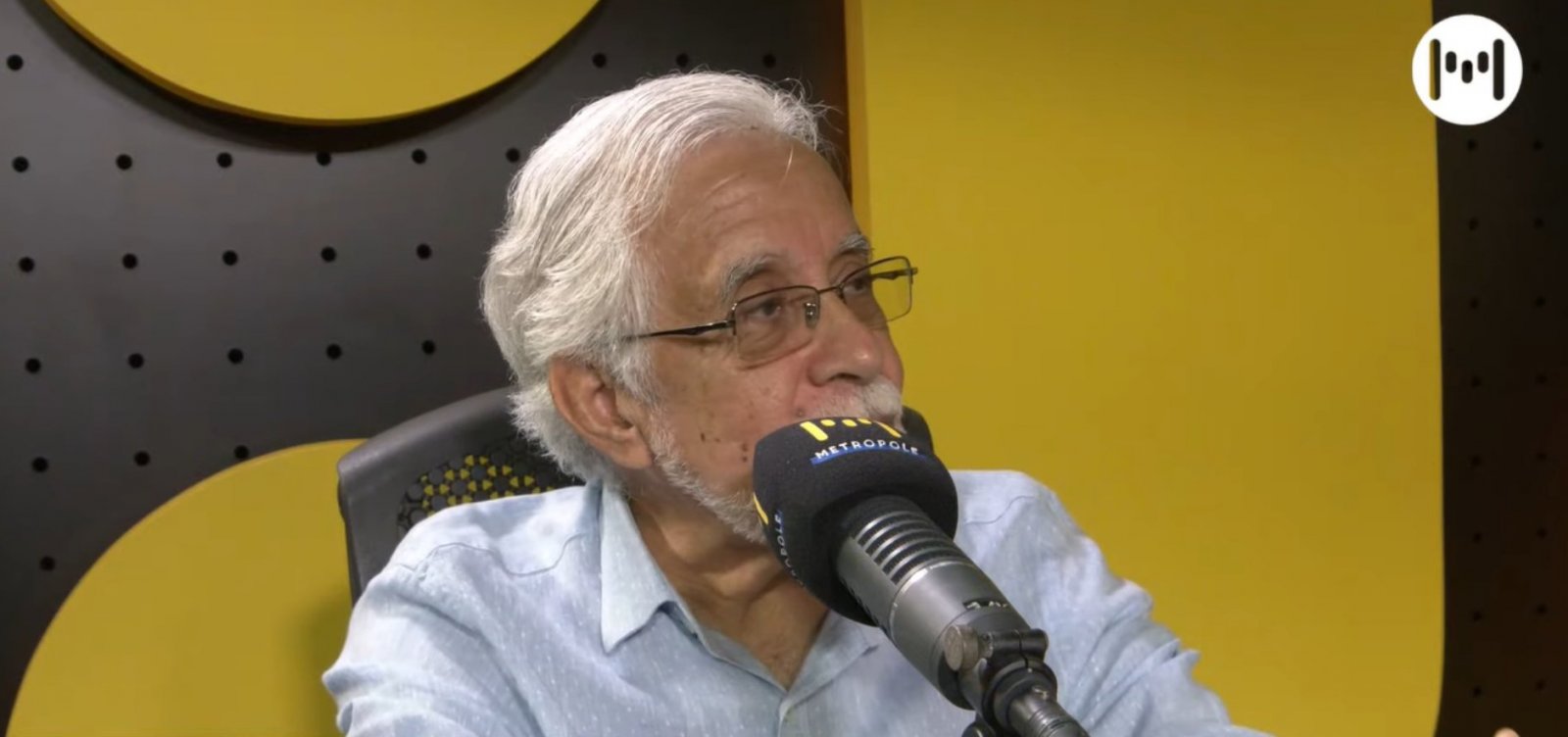 Saneamento e políticas sociais têm impacto direto na saúde, diz médico Maurício Lima Barreto