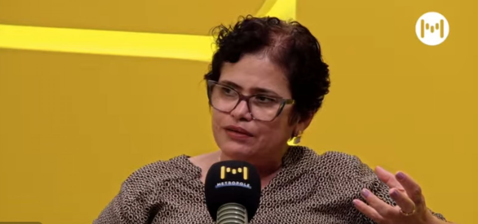 Elisângela Araújo critica emendas e defende fortalecimento das bancadas