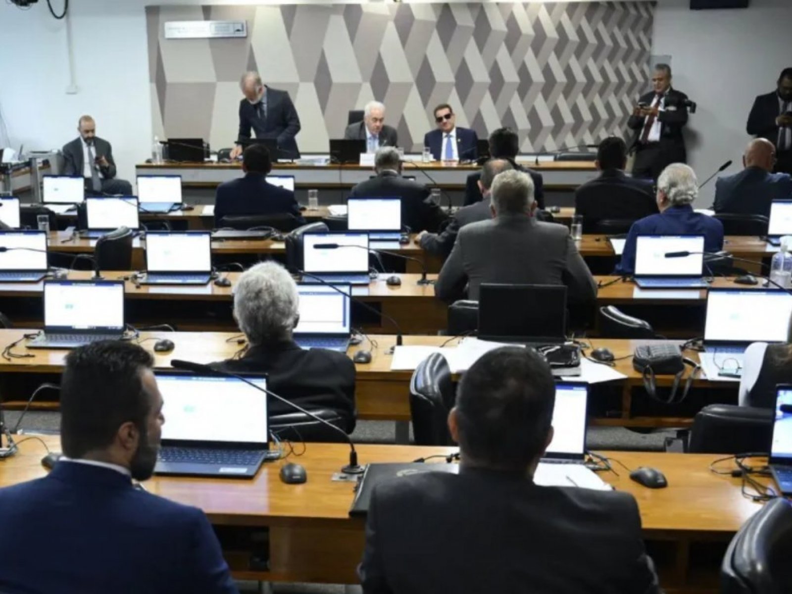 Comissão aprova meia-entrada para pessoas com doenças crônicas ou raras