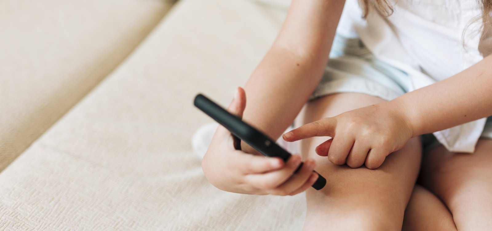 Pausa nas redes sociais reduz ansiedade, depressão e insônia em jovens