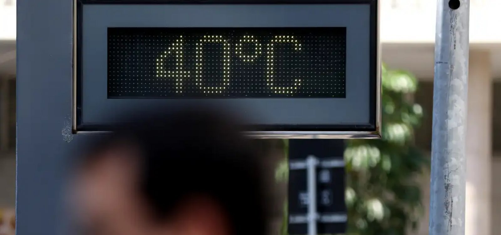 Rio registra quase 450 atendimentos por dia devido ao calor extremo