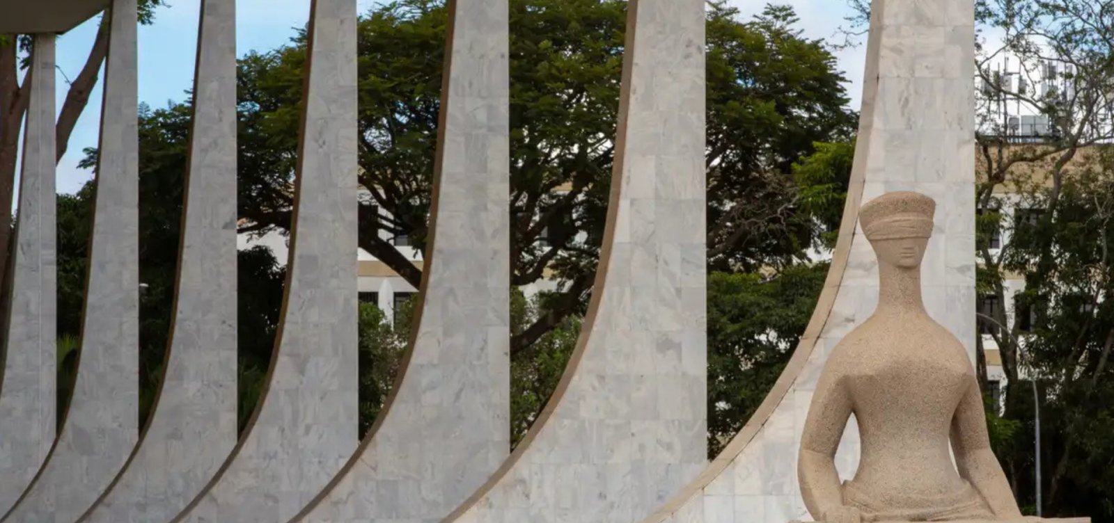 STF mantém prisões domiciliares de condenados por trama golpista