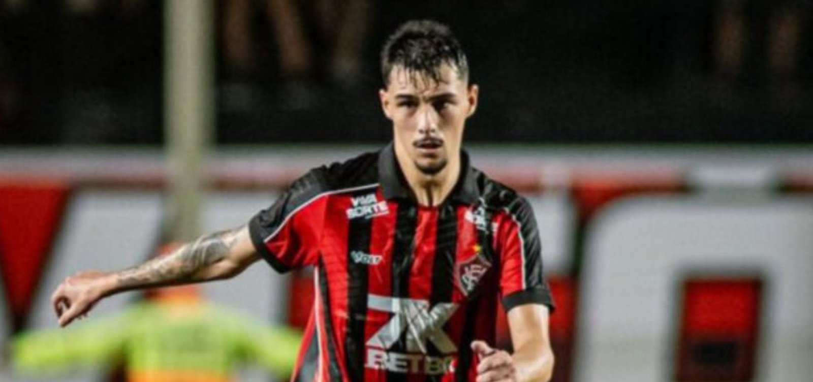 Jogador do Vitória retorna após lesão e deverá jogar no Baianão 2026