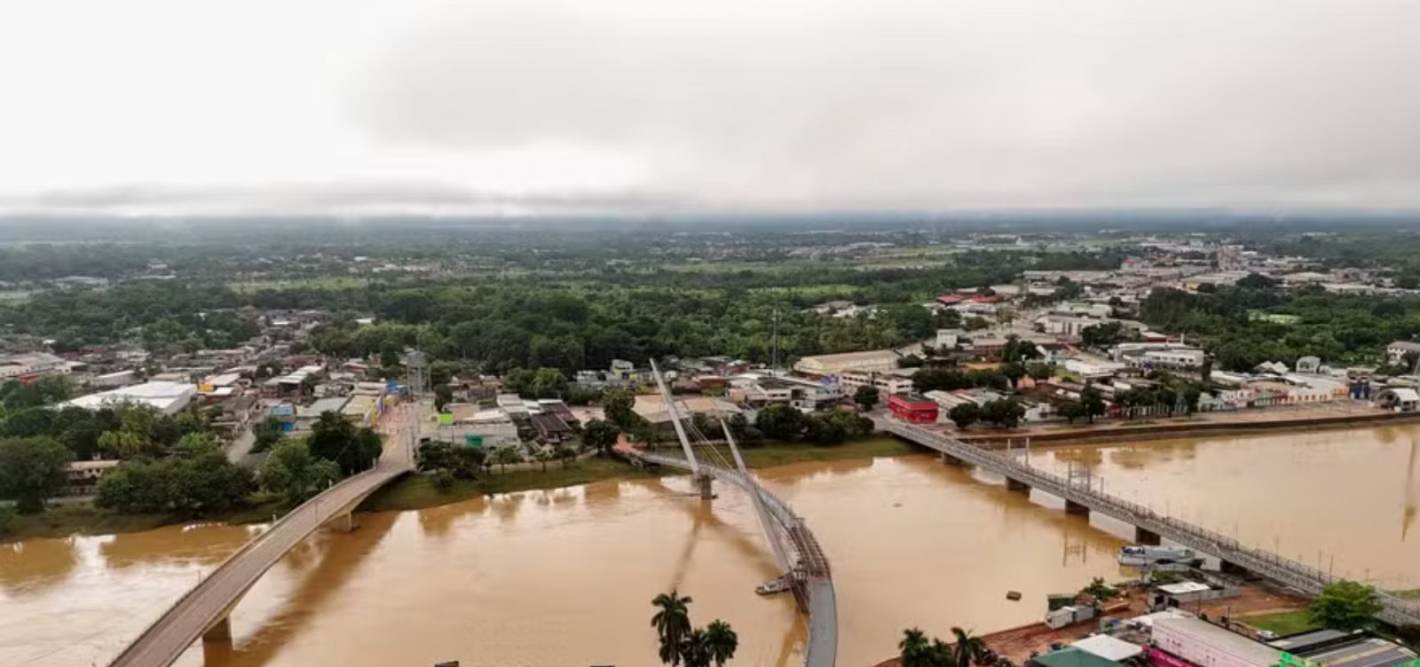 Cheia histórica do Rio Acre deixa mais de 750 pessoas desabrigadas