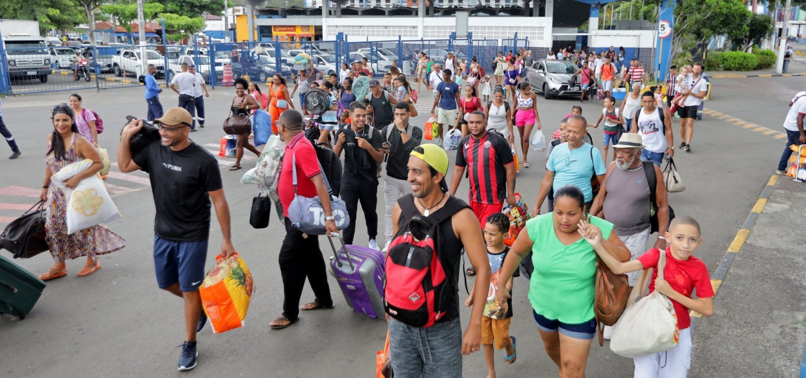 Ferry-boat registra espera acima de quatro horas em Salvador na véspera do Réveillon