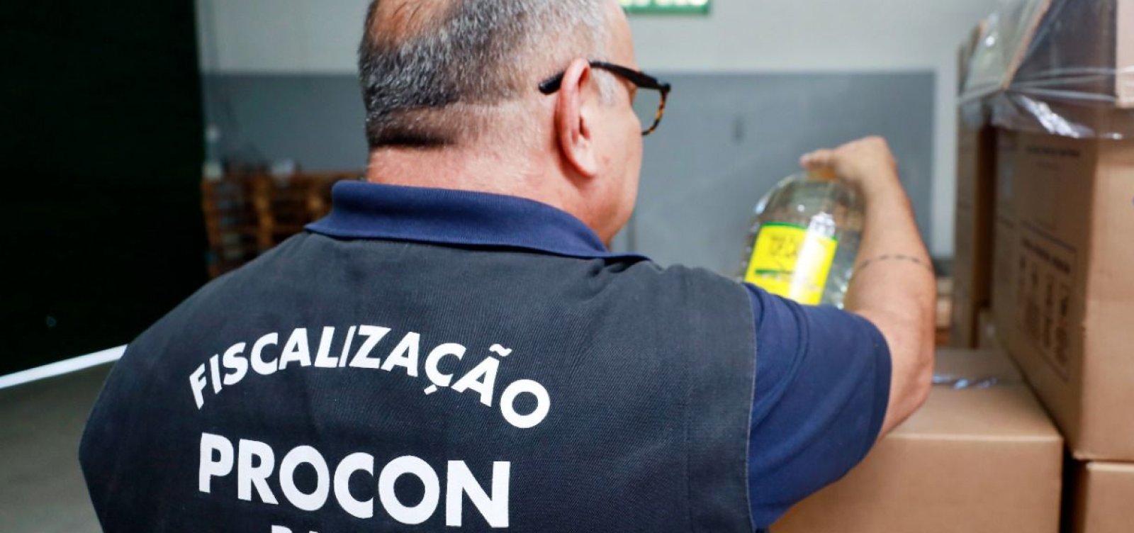 Procon intensifica ações após detecção de bebidas com metanol na Bahia