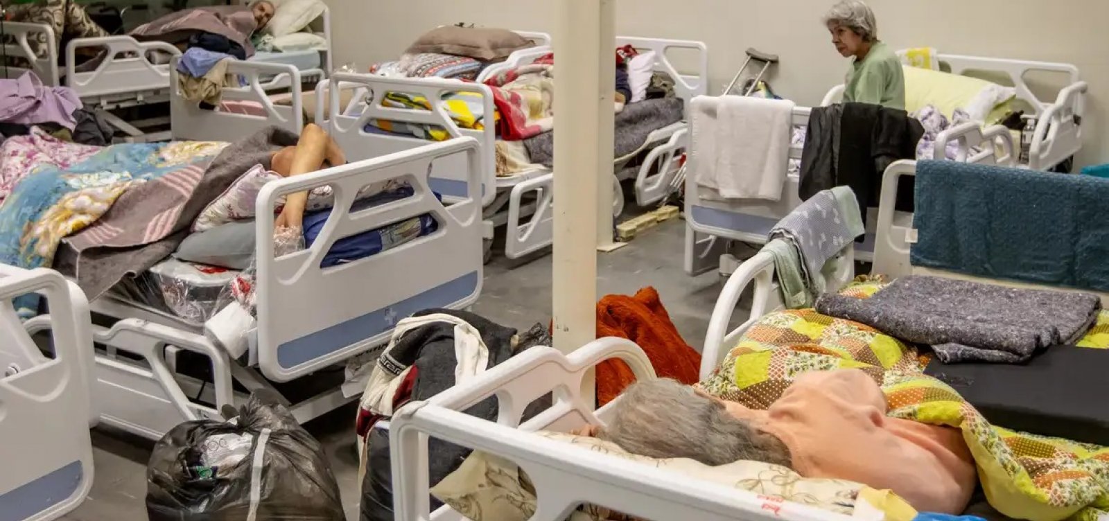 Saúde lança versão atualizada da Caderneta da Pessoa Idosa