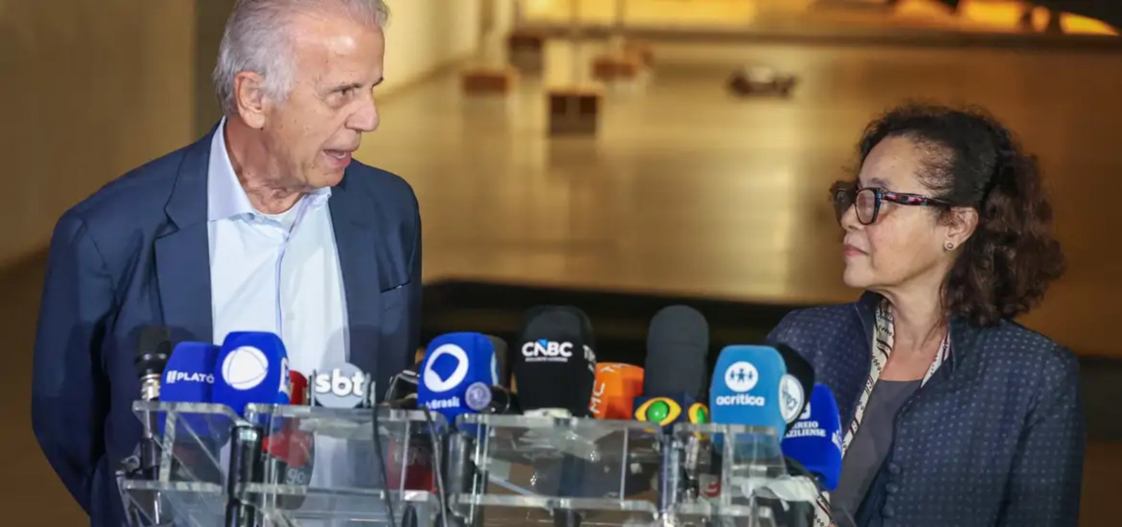 Ataques dos EUA levam 100 brasileiros a deixar Venezuela pela fronteira com Roraima