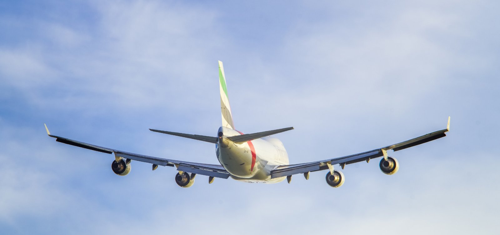 Passagens aéreas têm queda de 20% no preço em novembro