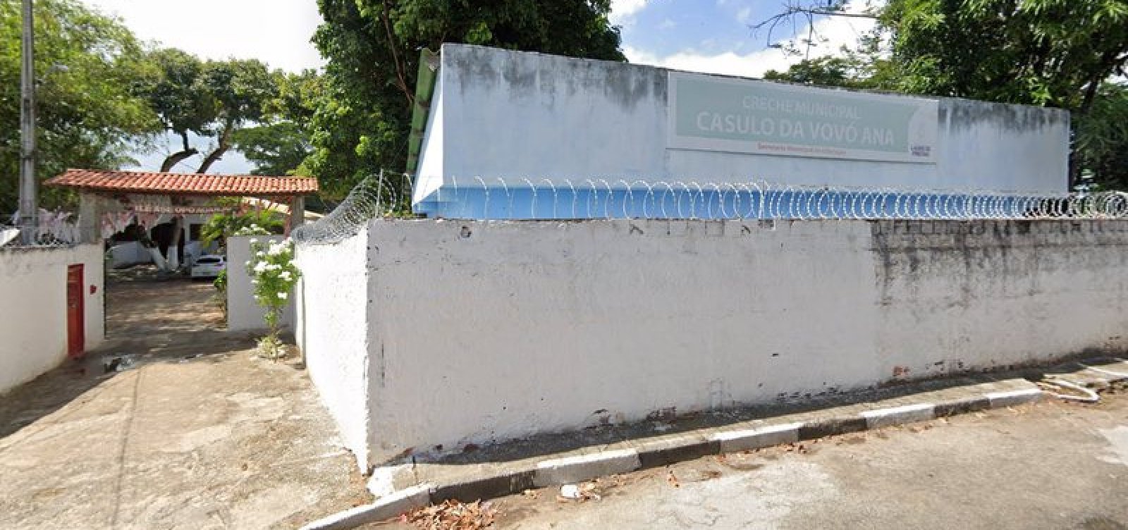 Prefeitura de Lauro de Freitas é acusada de tentar fechar creche que funciona há 40 anos em terreiro