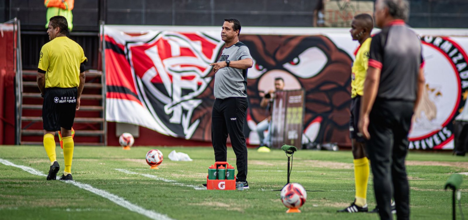 Rodrigo Chagas avalia estreia do Vitória: "Acima da expectativa"