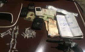 Dupla é presa com armas, drogas e objetos roubados na Federação