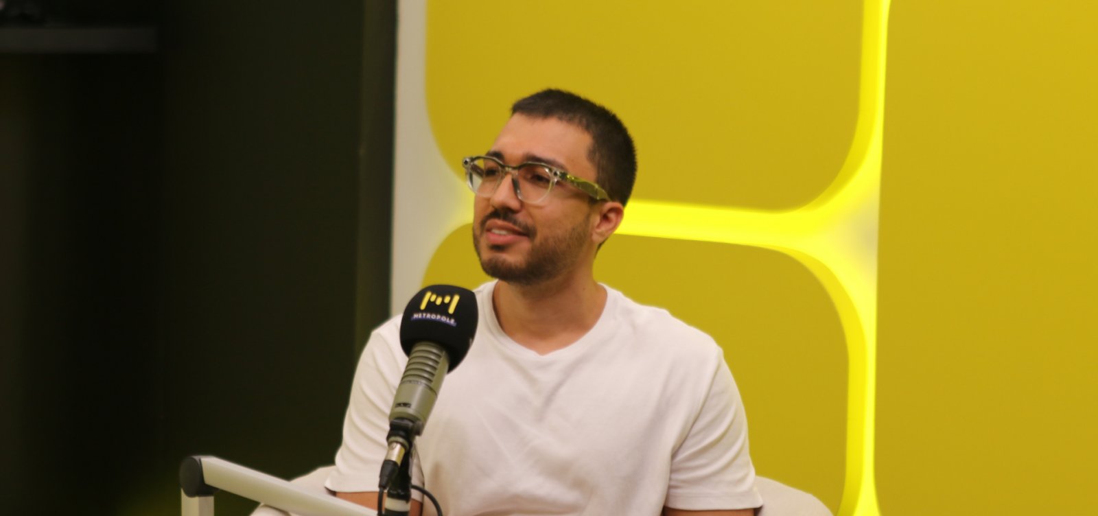 Conheça Velloso, o soteropolitano que decifra os segredos das celebridades através da leitura labial