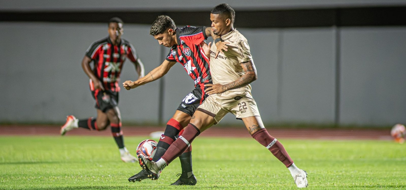 Em jogo morno, Jacuipense e Vitória empatam pelo Baianão