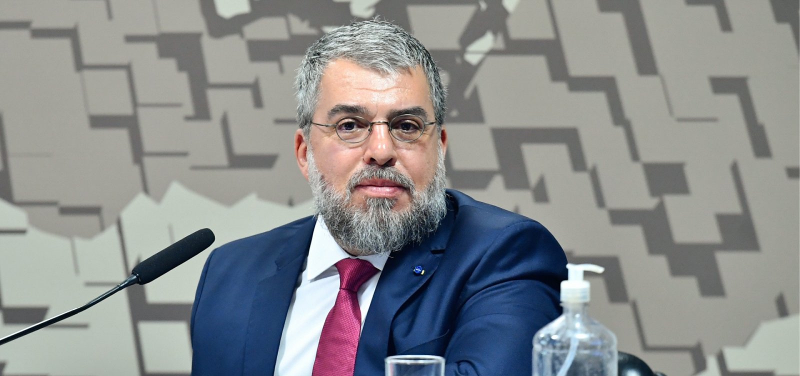 Embaixador brasileiro relata restrições à informação após bloqueio da internet no Irã