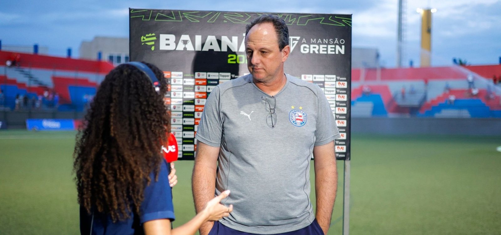 Ceni exalta garotada do Bahia após triunfo: "Exemplo para o profissional"