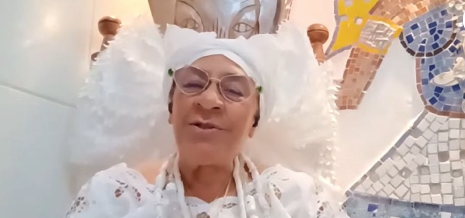 Mãe Carmen de Oyá prevê ano de revelações e conflitos para 2026: “máscaras vão cair”