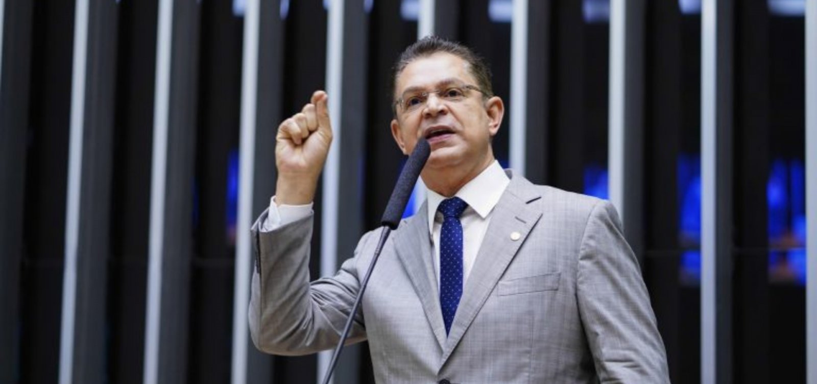 Sóstenes Cavalcante registrou venda de imóvel após PF apreender R$ 430 mil em seu apartamento