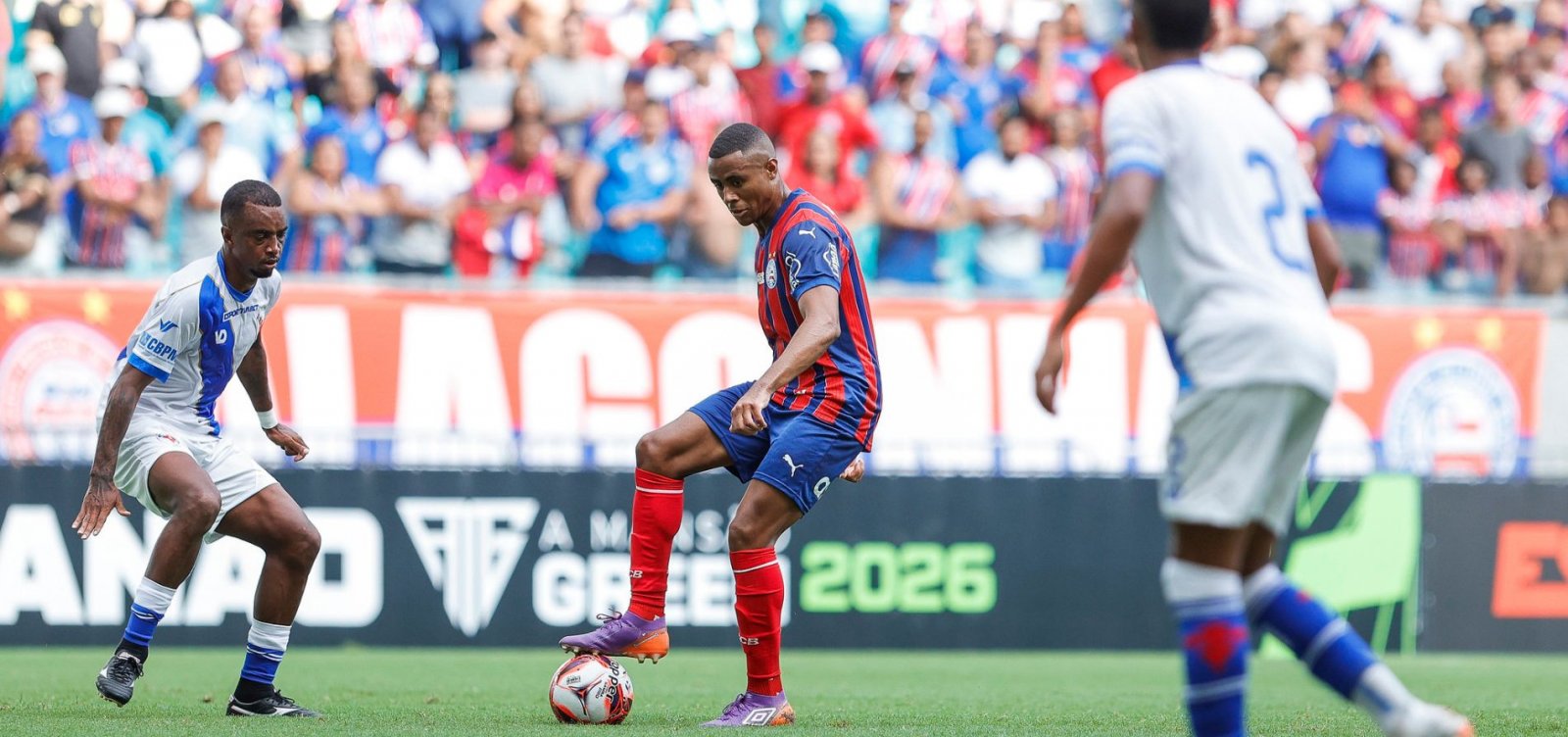 Com brilho de Erick, Bahia vence o Galícia e segue com 100% no Baianão