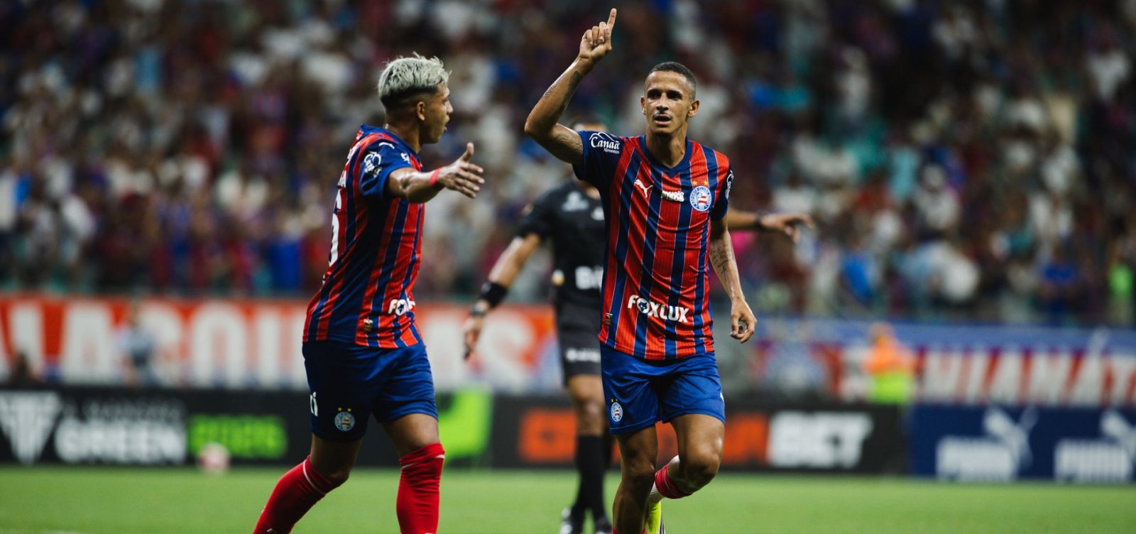 'Absolute cinema': Bahia estreia titulares e goleia o Barcelona de Ilhéus