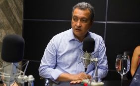 Governador defende reforma política e diz que criar partido “virou negócio” 