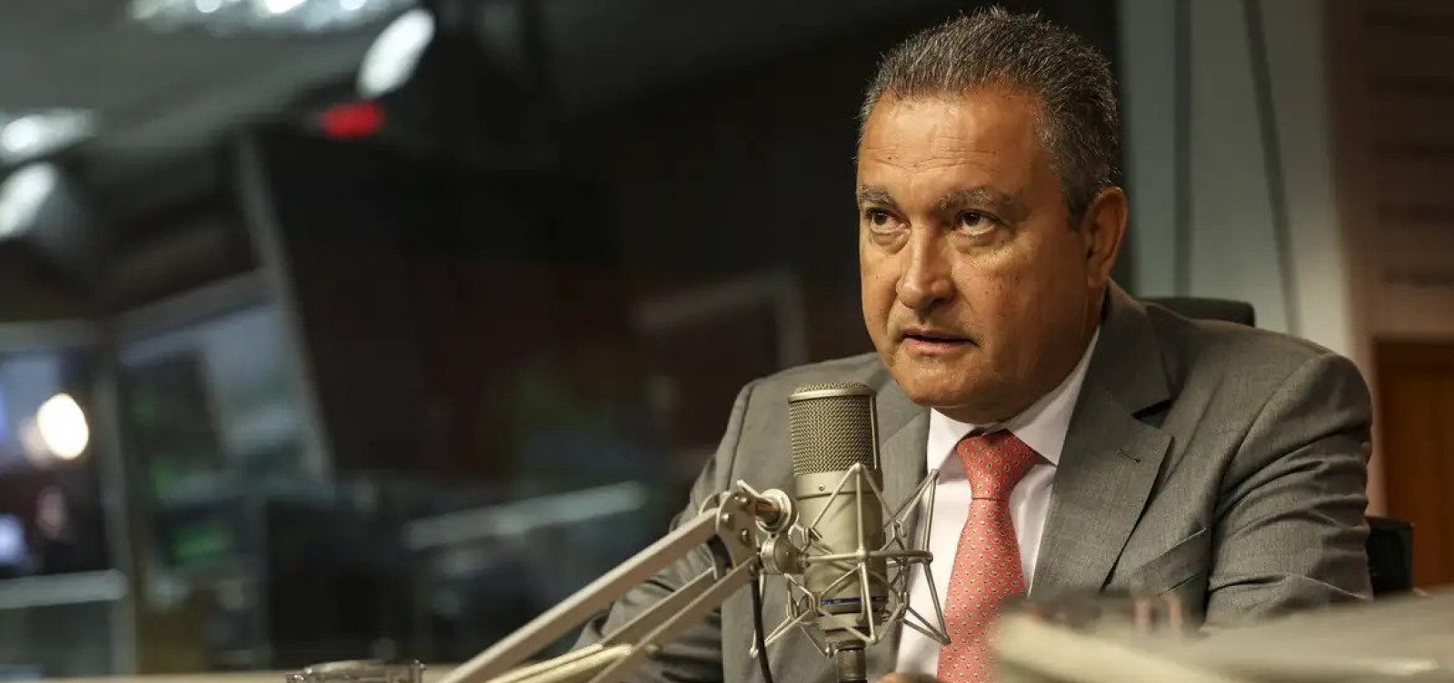 Após especulações, Rui Costa descarta candidatura ao governo e reafirma que irá pelo Senado