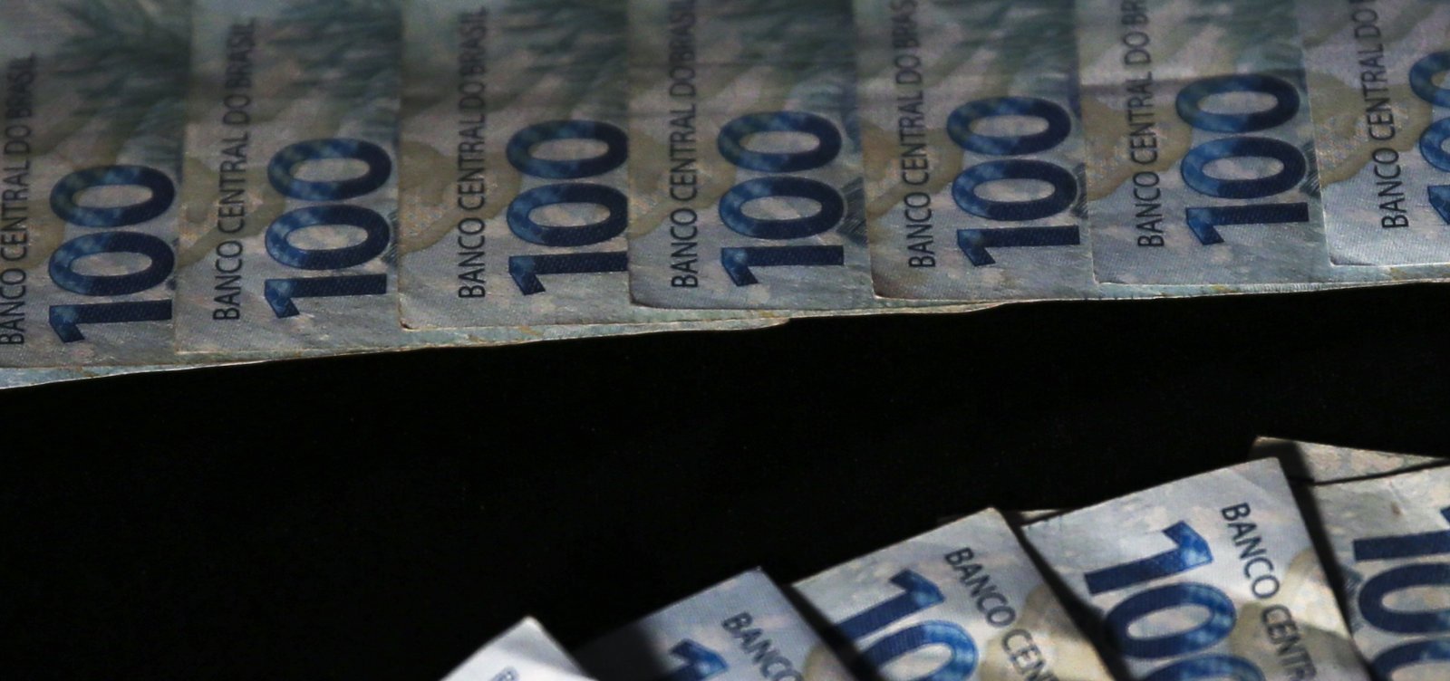 Arrecadação federal bate recorde de R$ 2,89 trilhões em 2025