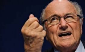 Fifa aponta que Blatter e mais dois receberam R$ 286 milhões em cinco anos
