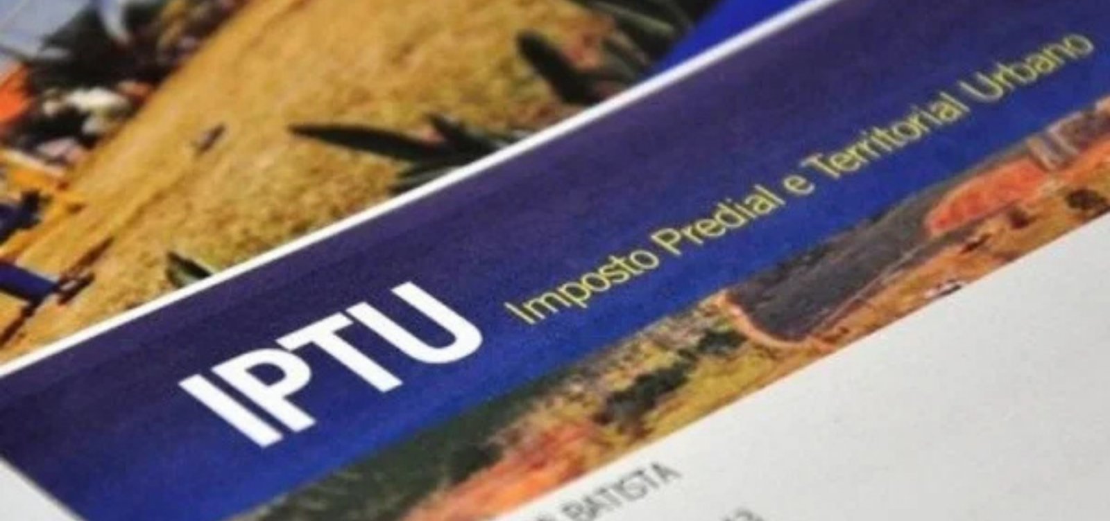 Alta no IPTU gera revolta de moradores de Vilas do Atlântico contra prefeita de Lauro