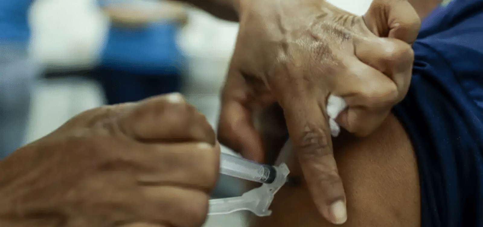 Terminal Acesso Norte oferece vacinação gratuita contra gripe, covid-19 e hepatite