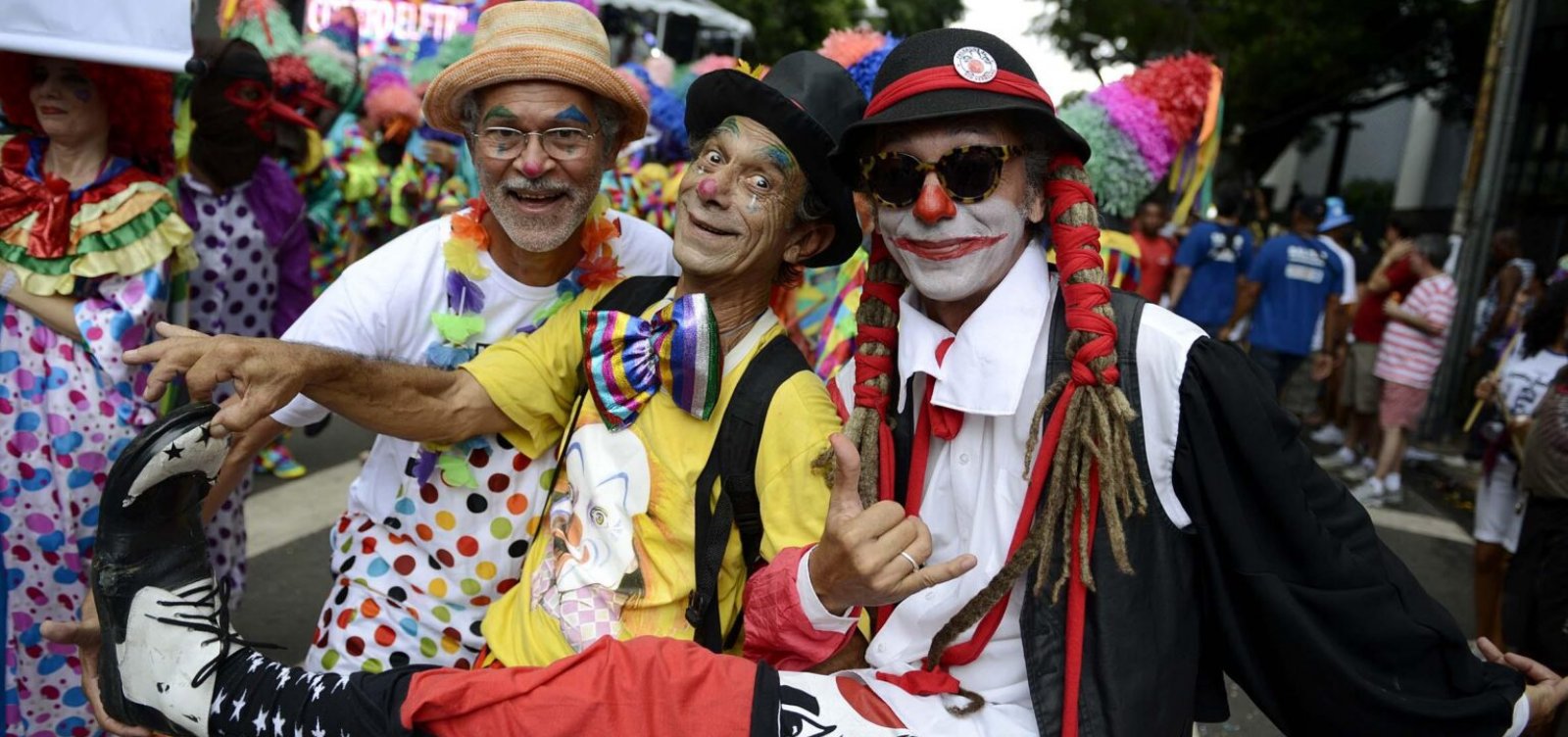 Desfile dos Palhaços do Rio Vermelho acontece neste sábado; veja horário e percurso