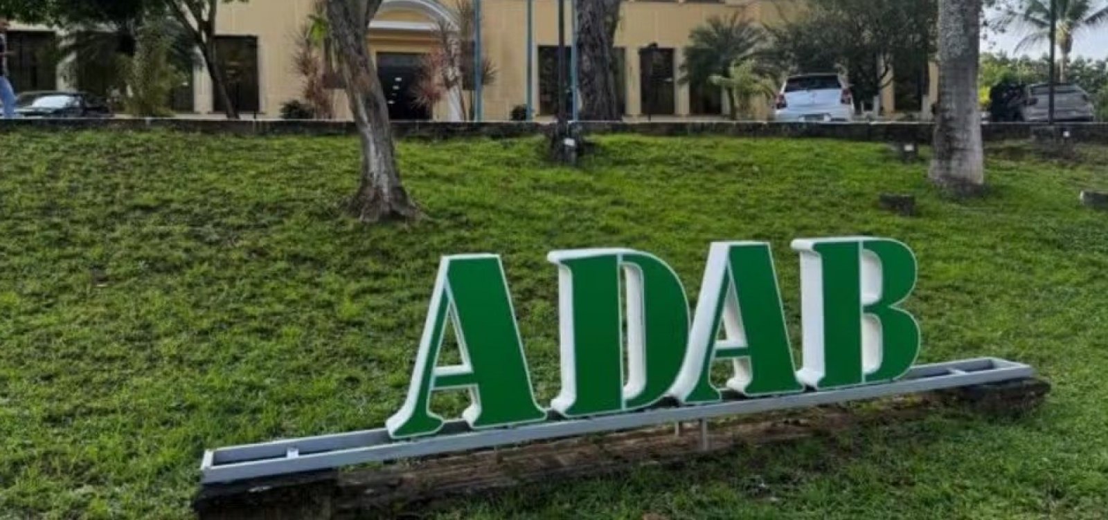 Governo da Bahia lança concurso da Adab com 200 vagas